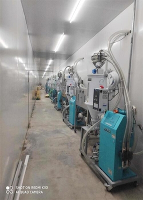 Enjeksiyonda Plastik Pelet Kurutma için 3 Kw'lık Hazne Kurutucu özelleştirilmiş renk