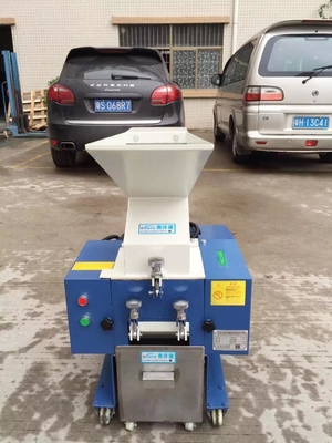 Yüksek Hızlı Gri Plastik Granül Makinası Pelet Parçalayıcı Parçalayıcı SKD-11 OG-5FS