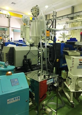 Çeşitli KW Güçlü Çelik / Alüminyum Plastik Hopper Kurucu Farklı Boyutlarda