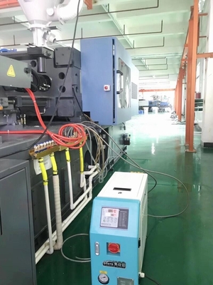 Esnek Mavi ve Beyaz Kalıp Sıcaklık Aktarım Yağı ve 1-5 HP Gücü ile Sıcaklık Aktarım Sıcaklığı Kontrolörü
