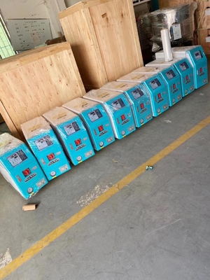 Esnek Mavi ve Beyaz Kalıp Sıcaklık Aktarım Yağı ve 1-5 HP Gücü ile Sıcaklık Aktarım Sıcaklığı Kontrolörü