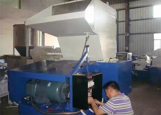 Gri Merkezi Granül Granülatör Plastik Geri Dönüşüm Parçalayıcı Makinesi Yüksek Hızlı