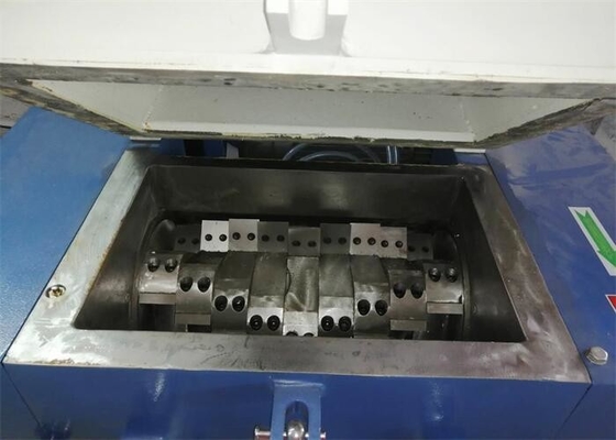 Gri Merkezi Granül Granülatör Plastik Geri Dönüşüm Parçalayıcı Makinesi Yüksek Hızlı