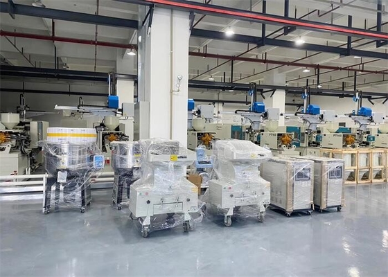 Hızlı Hızlı Plastik Kırma Makinesi Pulverizer 220V / 380V / 415V / 600V