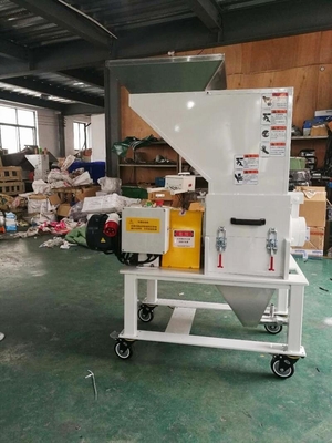 Beyaz 1.5KW Düşük Hızlı Plastik Kırma Öğütücü OG-1LS 20 Kg/H Kapasite