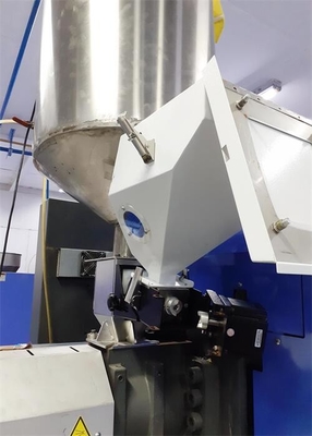 Masterbatch Renkli Plastik Karıştırma Makinesi Plastik Ekstrüzyon Hacimsel Dozlayıcı