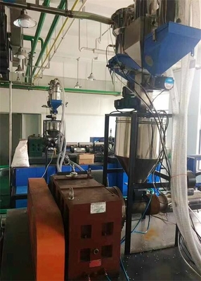 Pnömatik Plastik Karıştırma Makinesi Masterbatch Renk Katkı Hacimsel Dozlayıcı