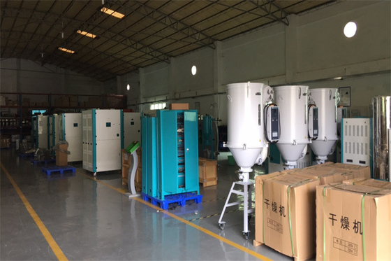 4-40 Kw ısı gücü ile verimli endüstriyel nemden arındırıcı hopper kurutma makinesi