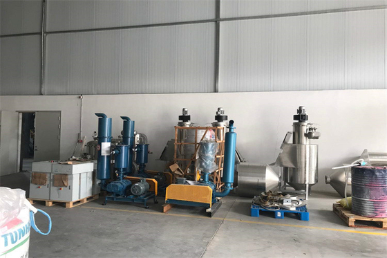 PET PA PEEK İşleme için Karıştırma Taşıma Plastik Merkezi Besleme Sistemi