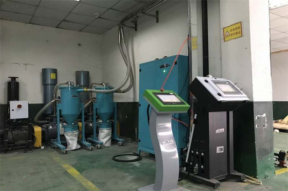 Ekstrüzyon İşlemi için Merkezi Besleme Sistemi Plastik Malzemenin Taşınması
