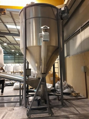 Granül Gevreği için SUS Çelik Plastik Otomatik Yükleyici Vidalı Besleyici Konveyör
