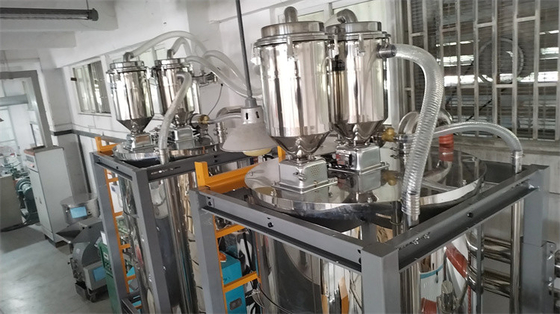 Plastik Granül Kurutma SS Hopper Kapasitesi 40-16000L Yüksek Kapasiteli Hava Kurutma Makinesi