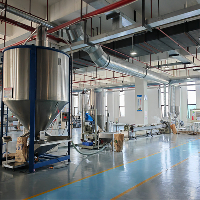 Sürekli üretim için manuel veya otomatik besleme plastik karıştırma makinesi